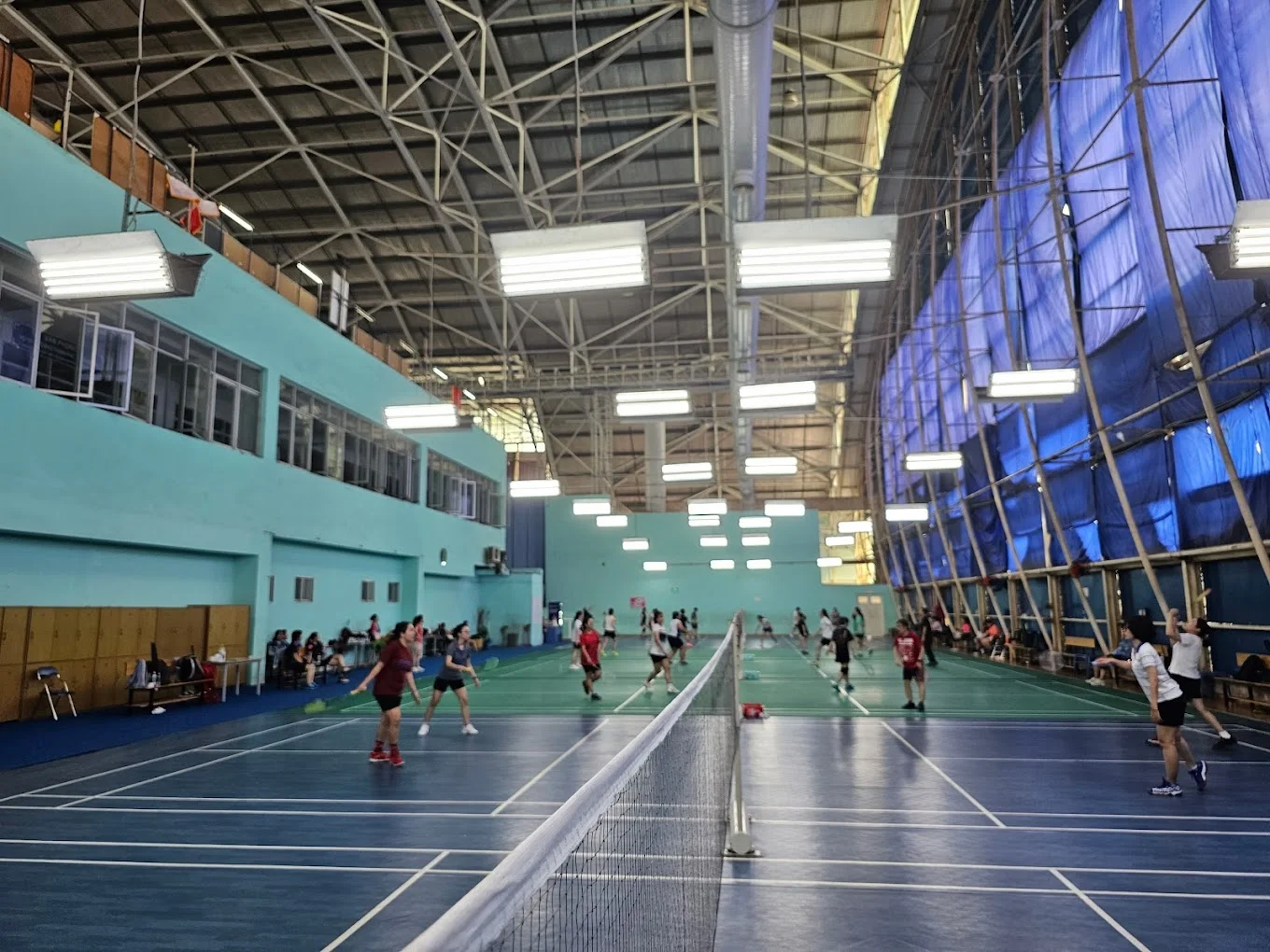 Sân cầu lông Nữ Nhi tại Quận 11